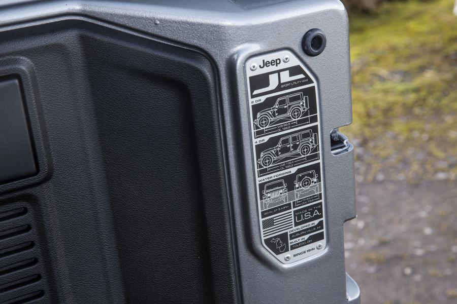 Детали экстерьера Jeep Wrangler Sahara (JL) 2019 года  (UK) (фото 9 из 18)